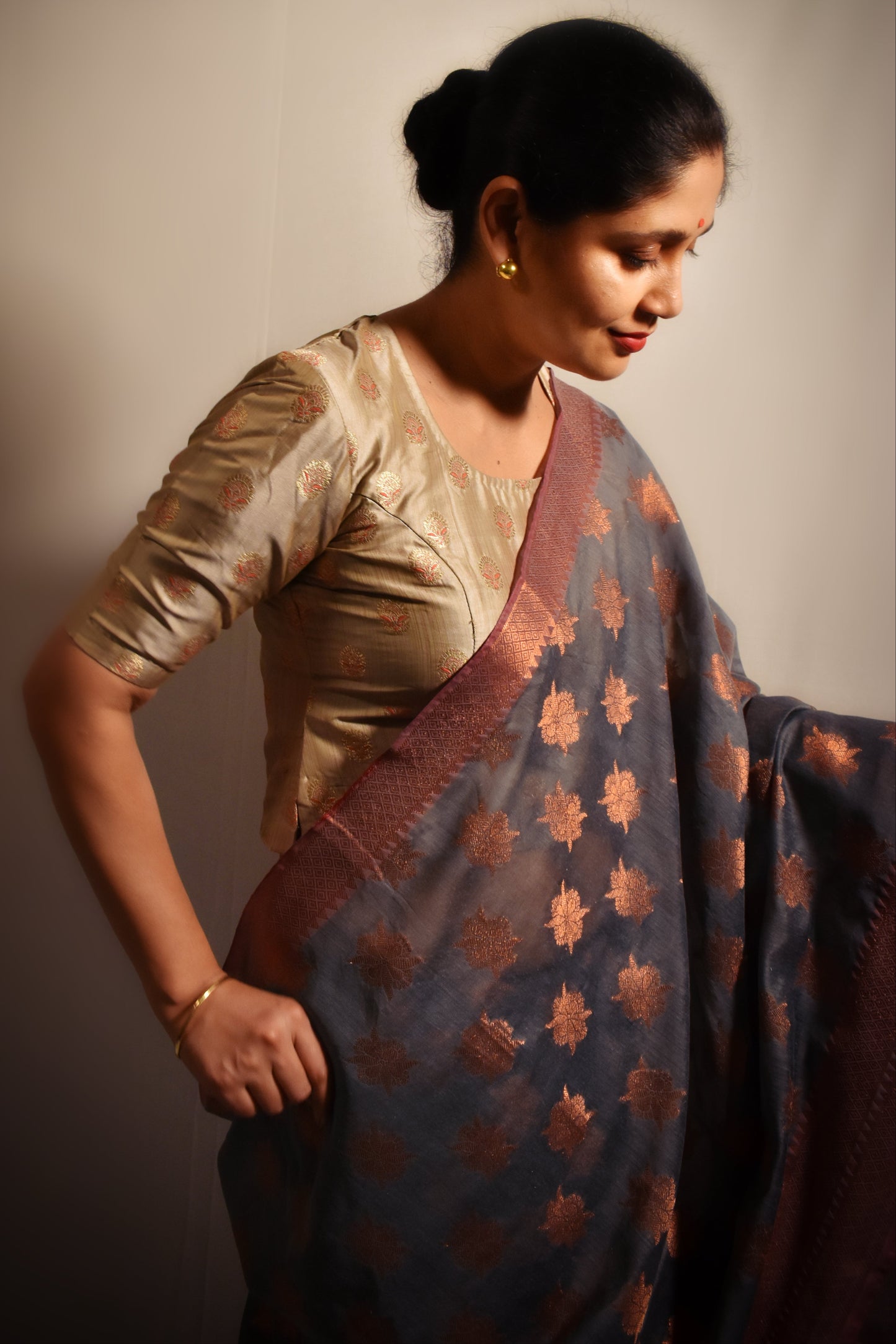 THE COPPER ROSE SAREE